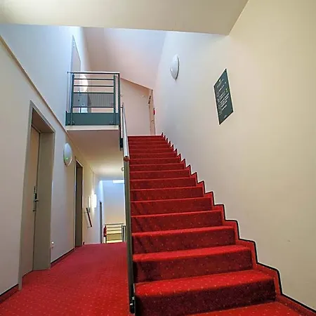 L'hotel Et Restaurant Du Golf De Hotel 4*